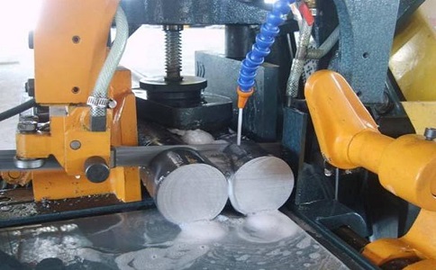 新津卧式带锯床的送料方式有哪几种？