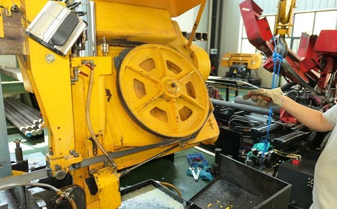 新津金属带锯床的日常使用和保养注意事项！